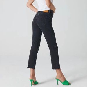 Black Denim Forum Arlo jeans in size 26